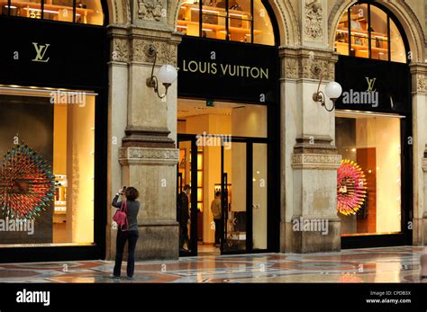 louis vuitton in italy.